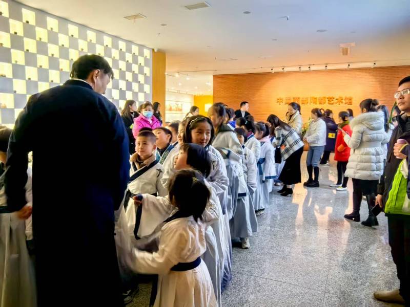 文化赋能：新巴尔虎左旗魔创文旅挖掘城市文化资源的实践探索